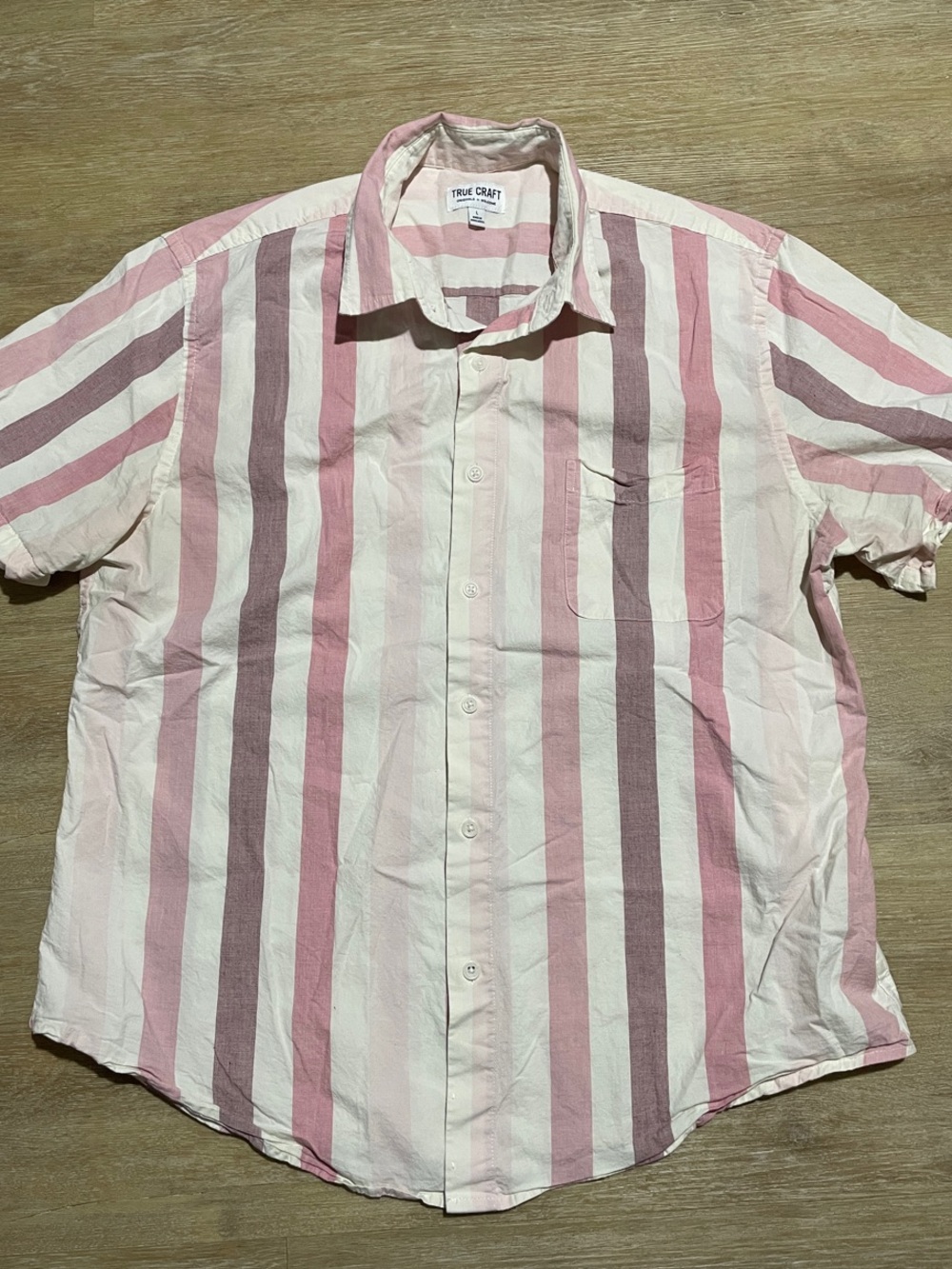 True Craft Pink and White Vertical Stripe Short-Sleeve Button-Up 98% COTTON